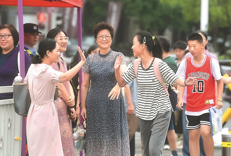 直击江苏各地“中考时间” ：全力书写青春答卷